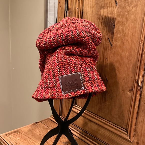 Love Your Melon Beanie style Hat - Picture 1 of 3